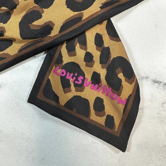 LOUIS VUITTON Fur Scarf Leopard Silk Black Fox Stole Bandeau vintage LV w/tag - Picture 5 of 11